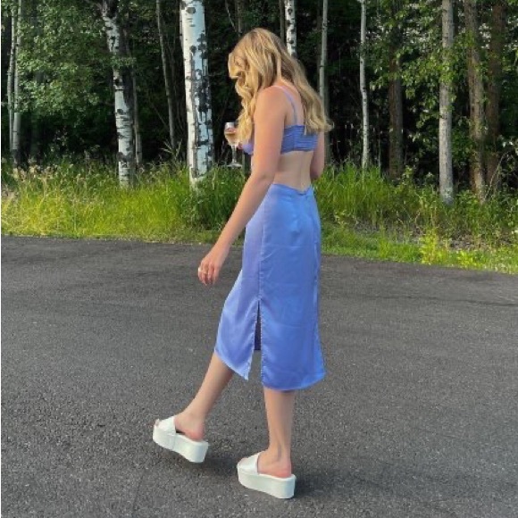 NWT Periwinkle Cutout Sides Spaghetti Strap Midi Dress - Picture 10 of 11